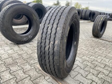 285/70R19.5 PIRELLI ST:01 / 12mm