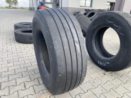 385/65R22.5 FALKEN RI128 / 8-10mm