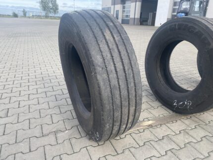 315/70R22.5 FALKEN RI128 / 9-11mm