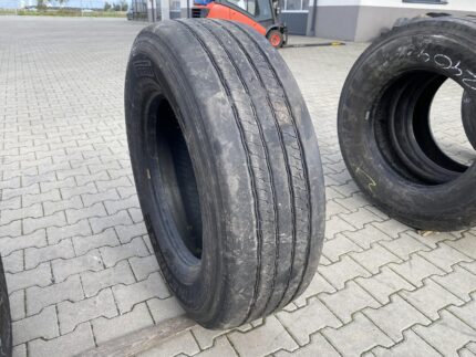 315/70R22.5 PIRELLI ITINERIS S 90 SERIES / 6-7mm