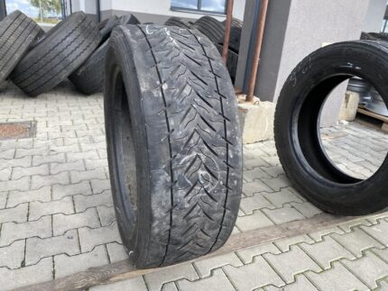 295/55R22.5 GOODYEAR KMAX D / 7mm